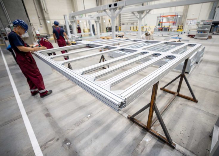 VMG_TECHNICS_automation_engineering_company_in_Europe_customized_robotization_industrial-automation_g16-aspect-ratio-735-525